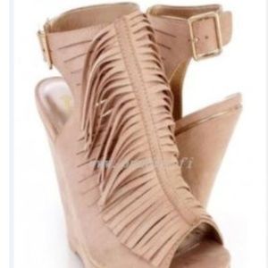 Qupid Women Shoes size 6